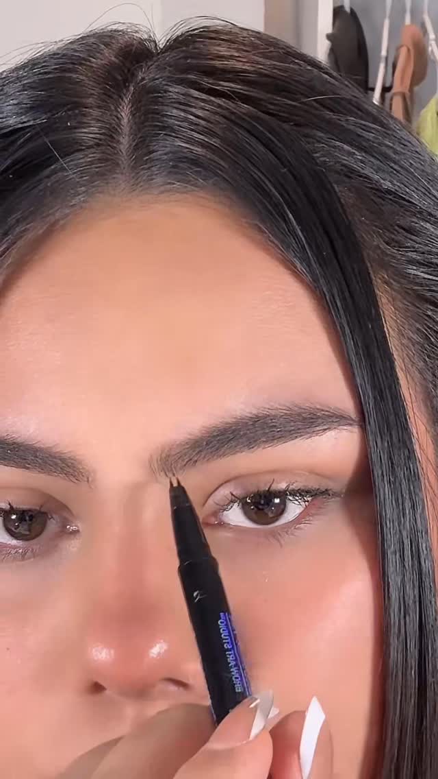 Instagram post by @bustilloo.s for iMethodBeauty. Caption reads: @imethodbeauty I was using this product in the....