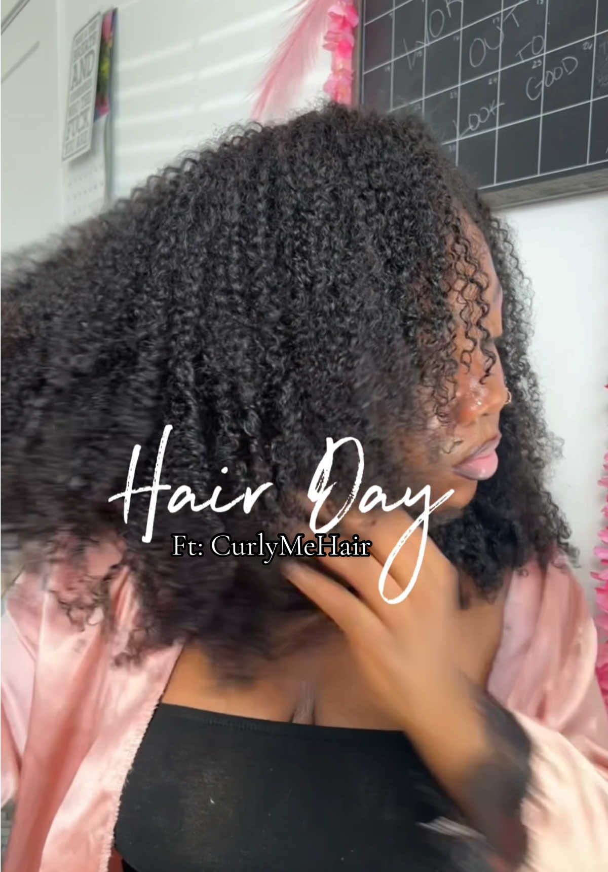 TikTok post by @mscaptaincrunchyo for Curlyme. Caption reads: [...] one’s for my type 4 girls 🥰  #halfwig....