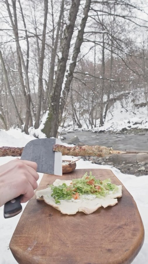 Instagram post by @steak_tm for The Nikos Knife. Caption reads: [...] Snow?! 🤤🔥
I absolutely recommend....