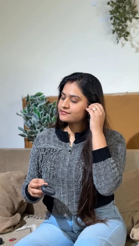 Instagram post by @shreellous for Skullcandy. Caption reads: [...] move or switching off from the....