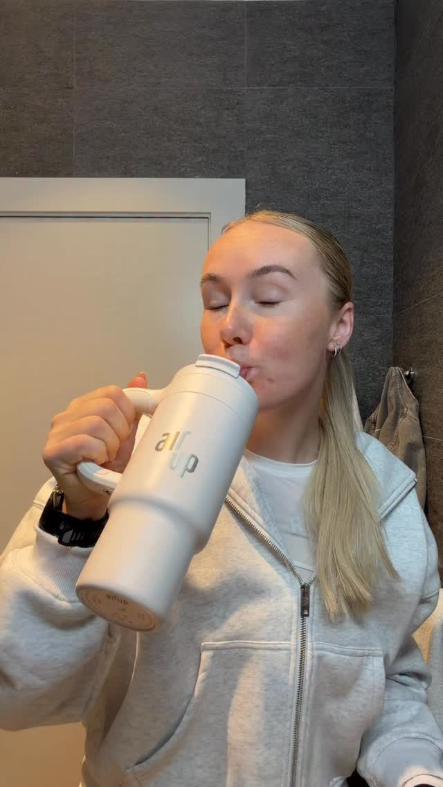 Instagram post by @myronkoops for air up. Caption reads: Your wildest dream is closer than you think, what....