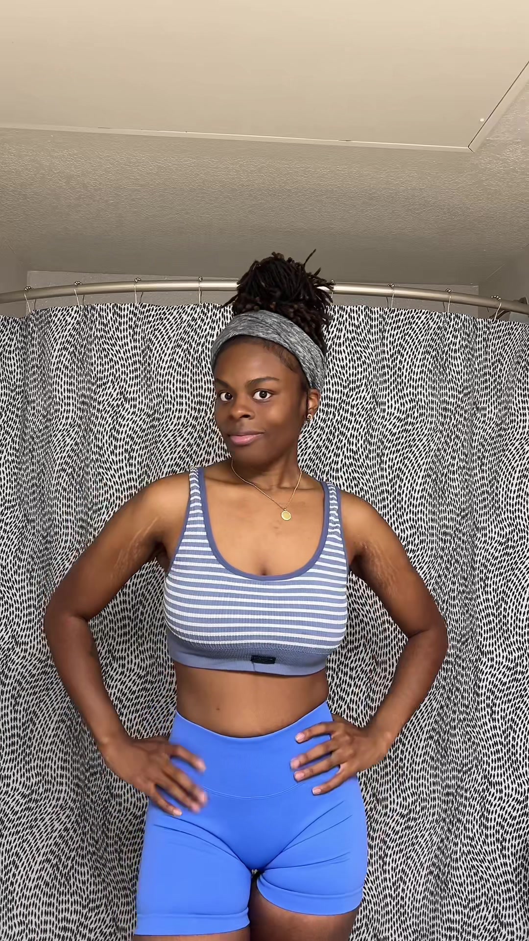 TikTok post by @aarie21 for Bari Life. Caption reads: [...] #vsgcommunity #bariatric @Bari Life®.