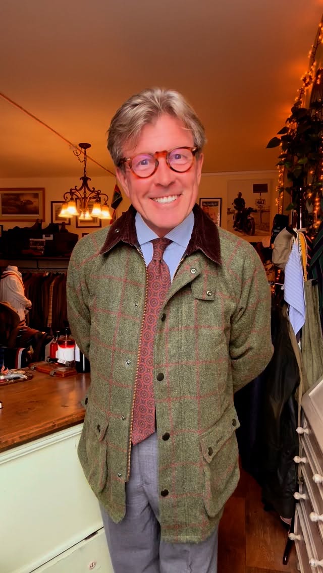 Instagram post by @ignoreatyourperil for Barbour. Caption reads: ‘Not just wax…

Warmth @barbour 

Book your....