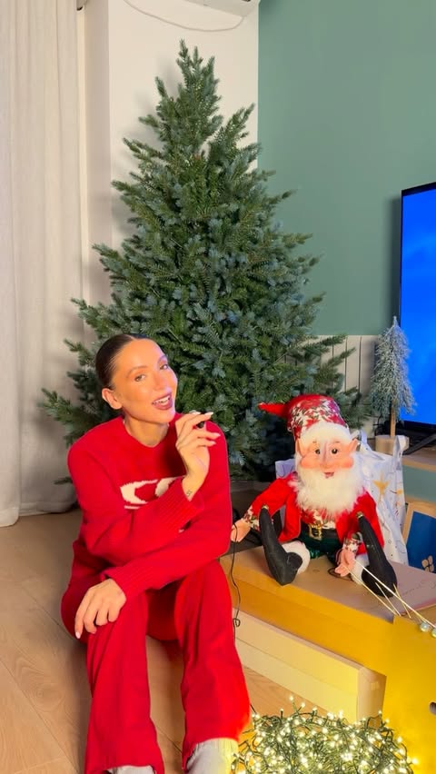 Instagram post by @gvantsa.macharadze for Wolt. Caption reads: @wolt.georgia 📦🎄.