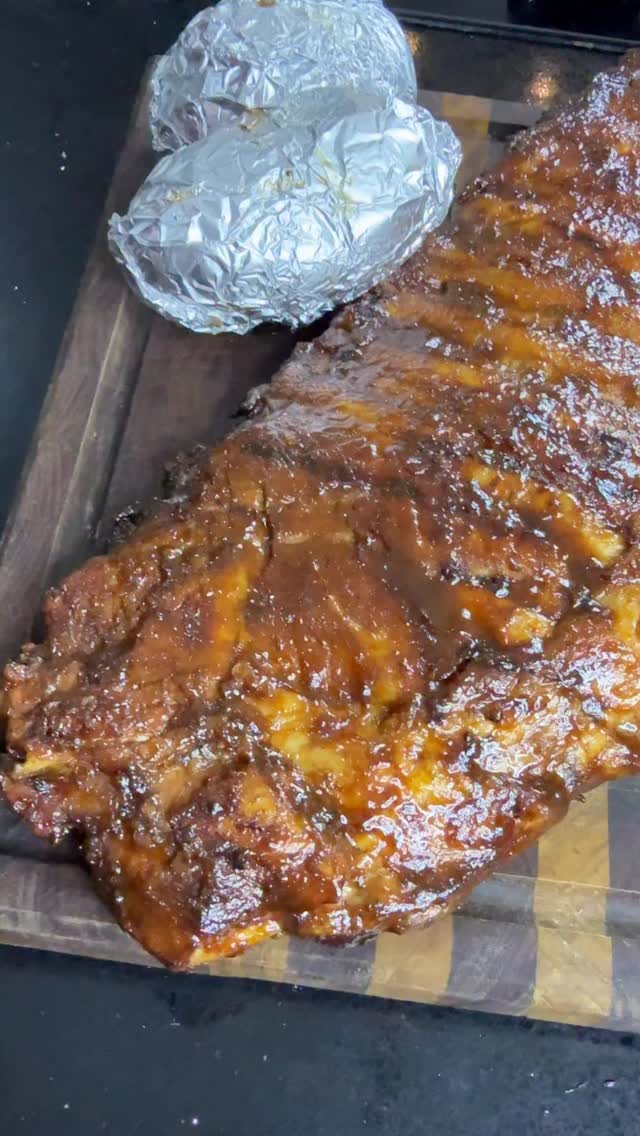 Instagram post by @chefodelarmando for McCormick. Caption reads: Costillas....