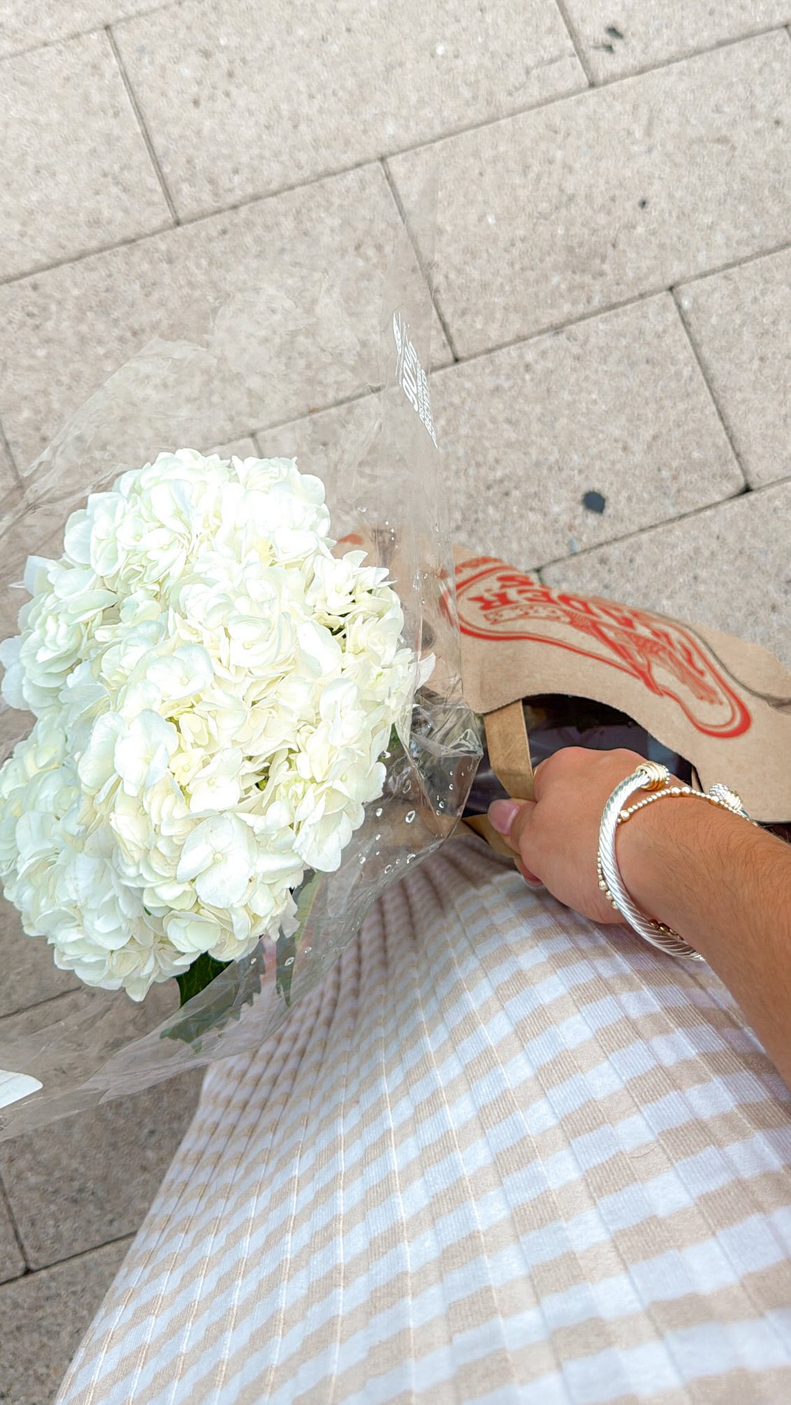 Instagram post by @madie_krueger for Linens & Hutch. Caption reads: Turning my room into the coziest space with....