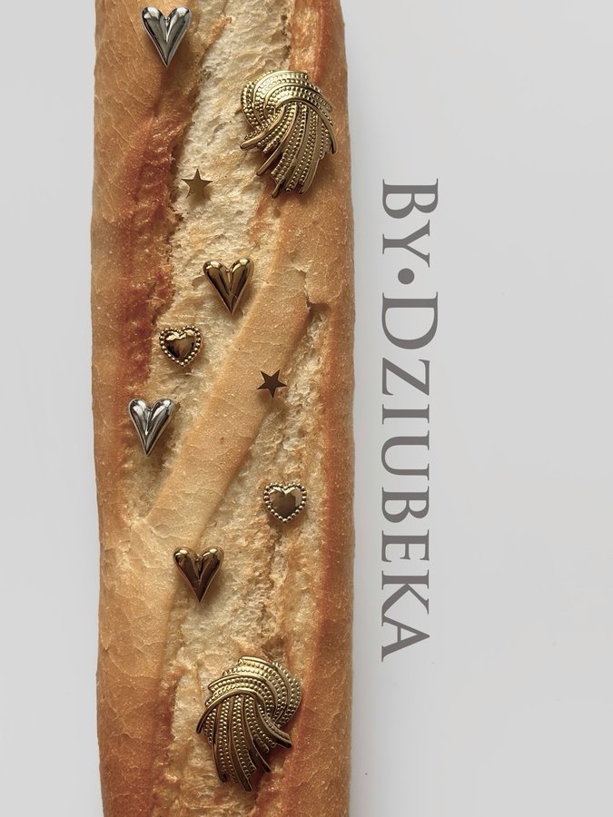 Instagram post by @aggie_style for By Dziubeka. Caption reads: [...] błysku? Oui, s’il vous plaît. ✨

@bydziubeka....