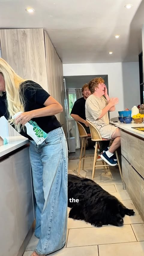 Instagram post by @harfinfamily for Dettol. Caption reads: [...] rogue smells are a common occurrence…....