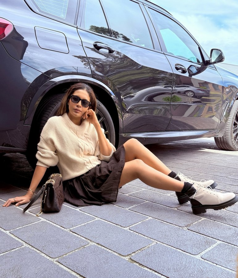 Instagram post by @nimii_diaries for Lucca Vudor. Caption reads: [...] into cloud-level comfort ☁️✨ These....