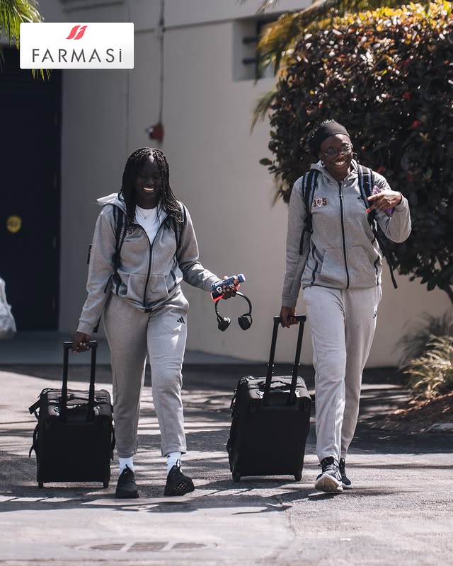 Instagram post by @fiuwbb for Farmasi. Caption reads: Roadtrippin’ ✈️ Presented by @farmasiusa.