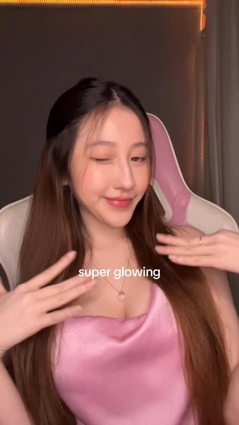 Instagram post by @cesiann for Glad2Glow. Caption reads: the cutest cushion ever 𐙚⋆°｡⋆♡.