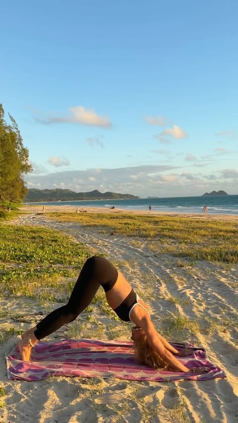 Instagram post by @domorewithlaur for MyFitnessPal. Caption reads: [...] day = rest day w the sunrise 🌤️....