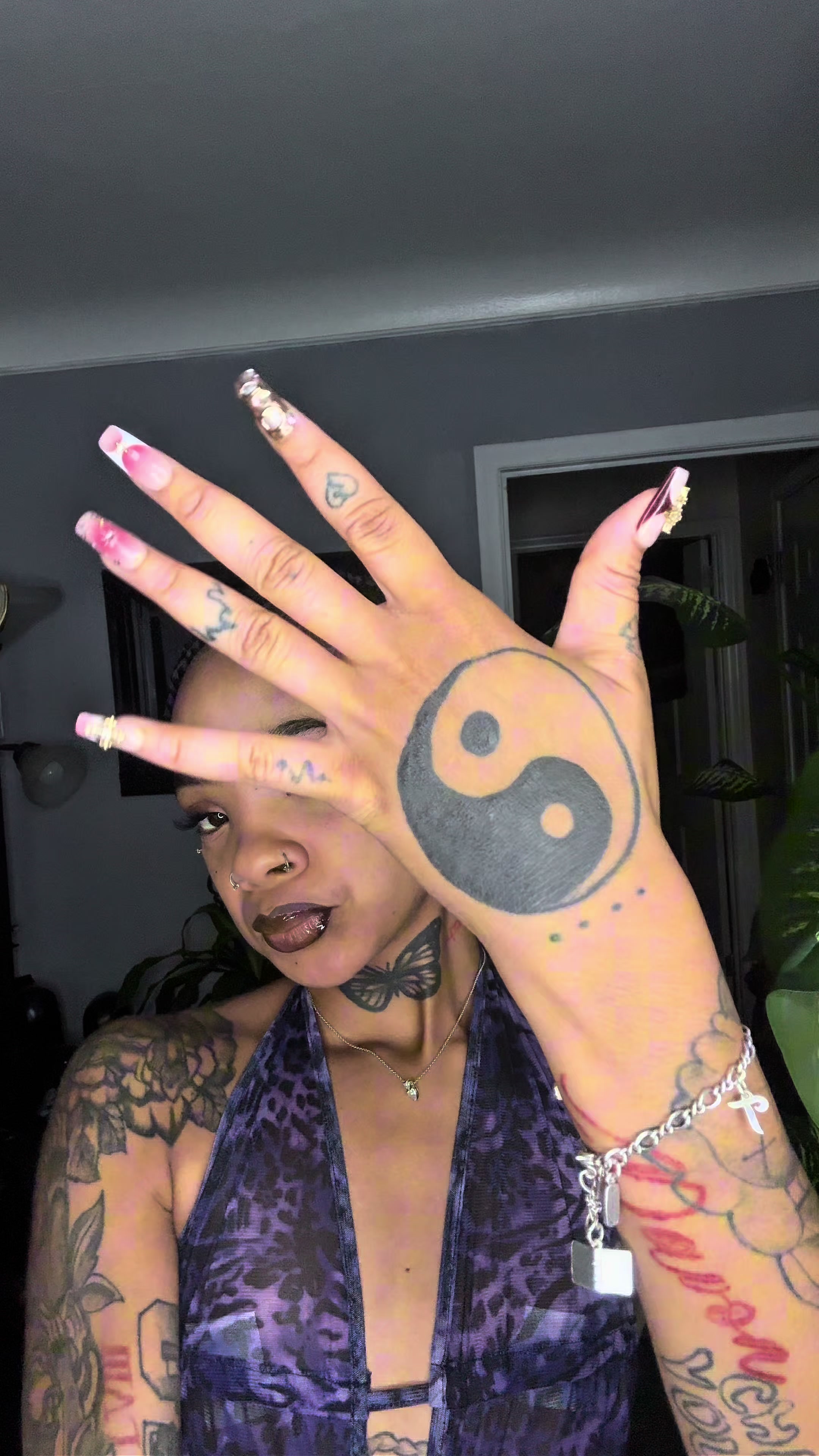 TikTok post by @tifflannette for Nailvesta. Caption reads: @NailVesta Press-ons have officially changed my....