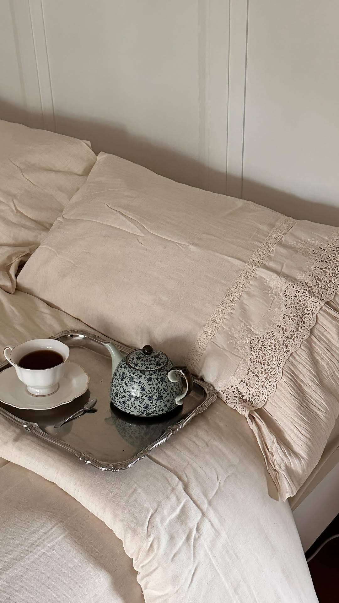 Instagram post by @eveebond for Ever Lasting Fabric. Caption reads: A fresh start thanks to @everlastingfabric #pr....