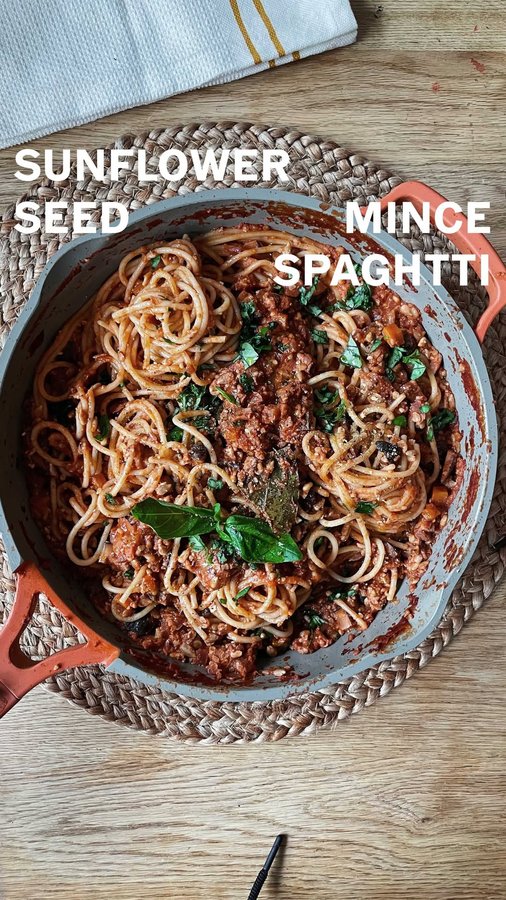 Instagram post by @rachelama_ for Mr Organic. Caption reads: 🍝 🌱Delicious Nutritious Sunflower Mince....