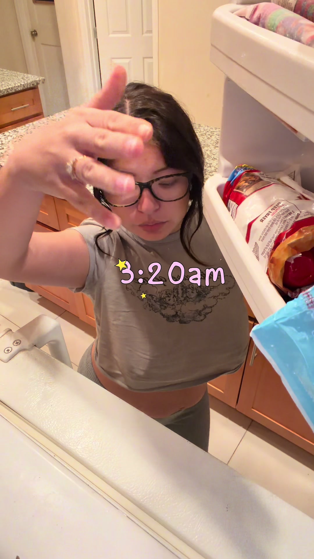 TikTok post by @emysvida for AdvoCare. Caption reads: [...] have to make dinner ?? 😍😛🙂‍↔️ Ft....