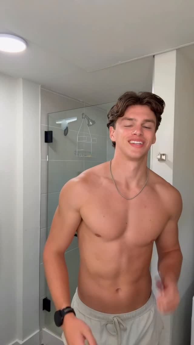 Instagram post by @jaredshult for Dollar Shave Club. Caption reads: College gamedays are upon us, and my Texas A&M....