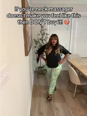 TikTok post by @starr_soulo for Nekteck. Caption reads: [...] rubbed all the tension out of my neck!....