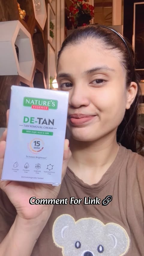Instagram post by @its_tamannasharma for Nature’s Essence. Caption reads: [...] ✨🤍 A little self-care moment with....