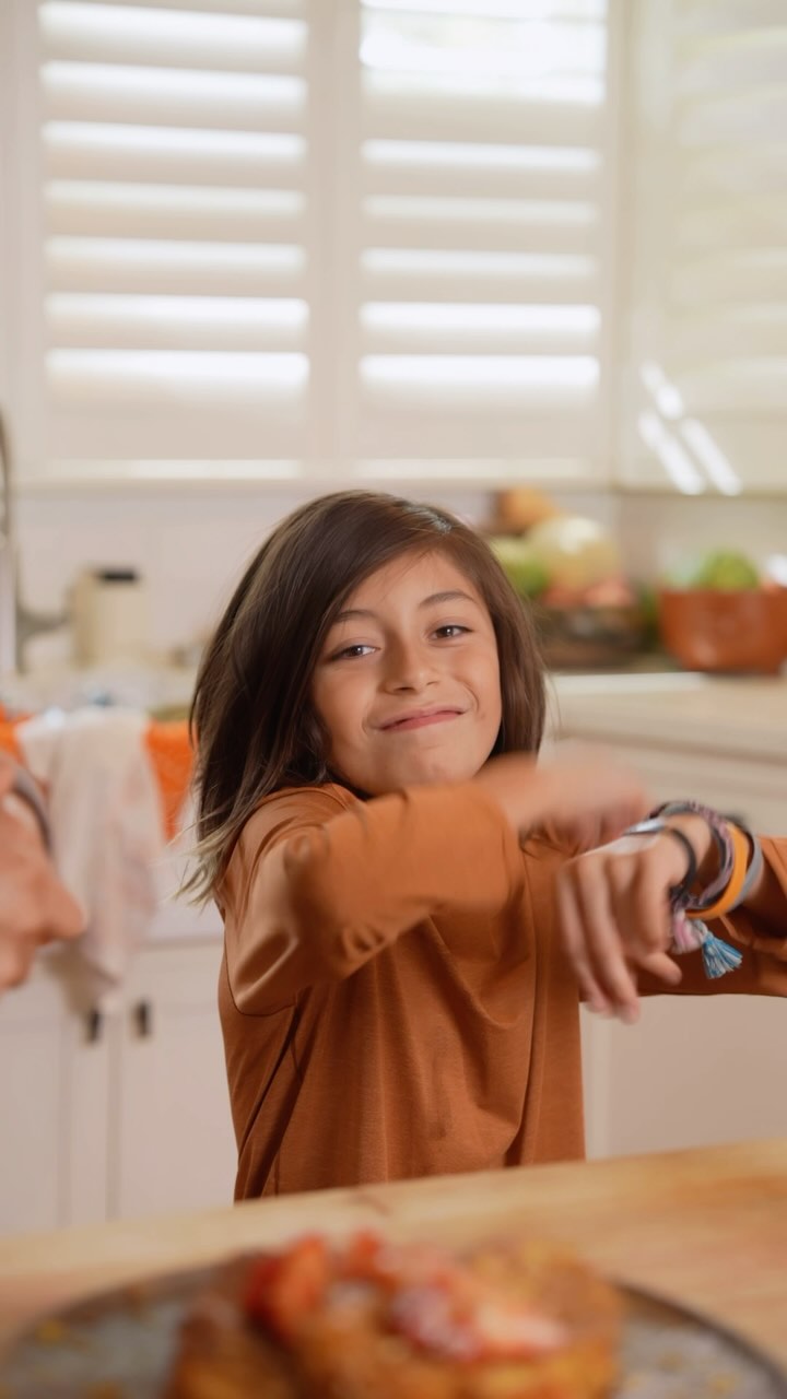Instagram post by @bricialopez for Kellogg's. Caption reads: #KelloggsPartner The Ultimate hack to the....