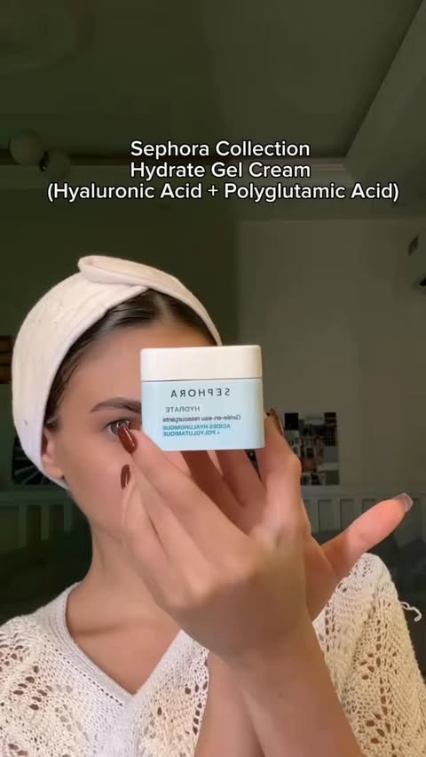 Instagram post by @dinaalkhudari for Sephora Collection. Caption reads: Hydration for every skin type 💧✨ Sephora....