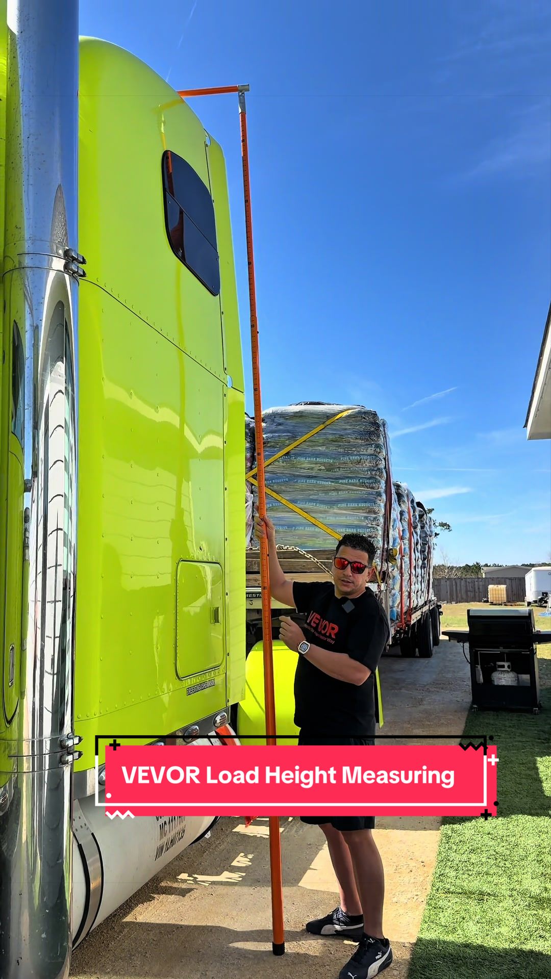 TikTok post by @yeldrim_yerson for VEVOR. Caption reads: VEVOR Load Height Measuring @VEVOR Store @VEVOR....