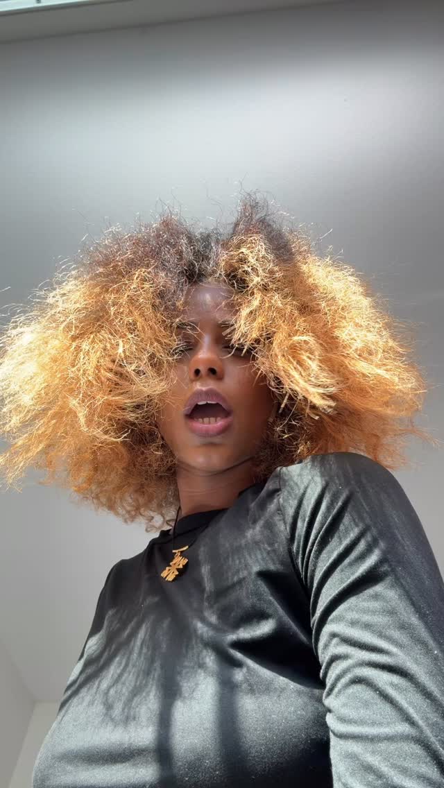 Instagram post by @bellayeeee for Hello Molly. Caption reads: @hellomolly 💕 name so nice you gotta say it twice....