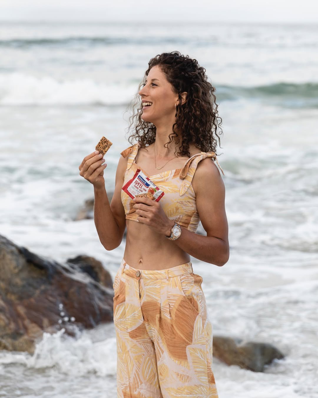 Instagram post by @jolandaneff for Roland Schweiz. Caption reads: The more often you practise #snackattack the....