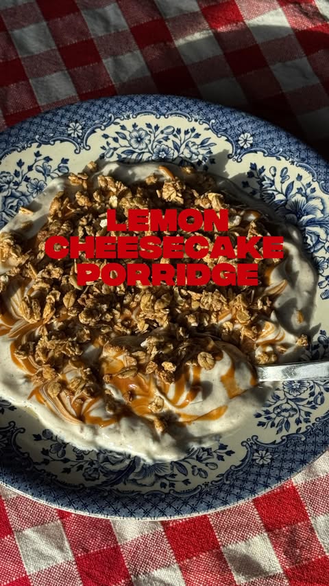 Instagram post by @tomassshill for Prozis. Caption reads: [...] porridge…outrageous🔥 Ingredienti: 50g....