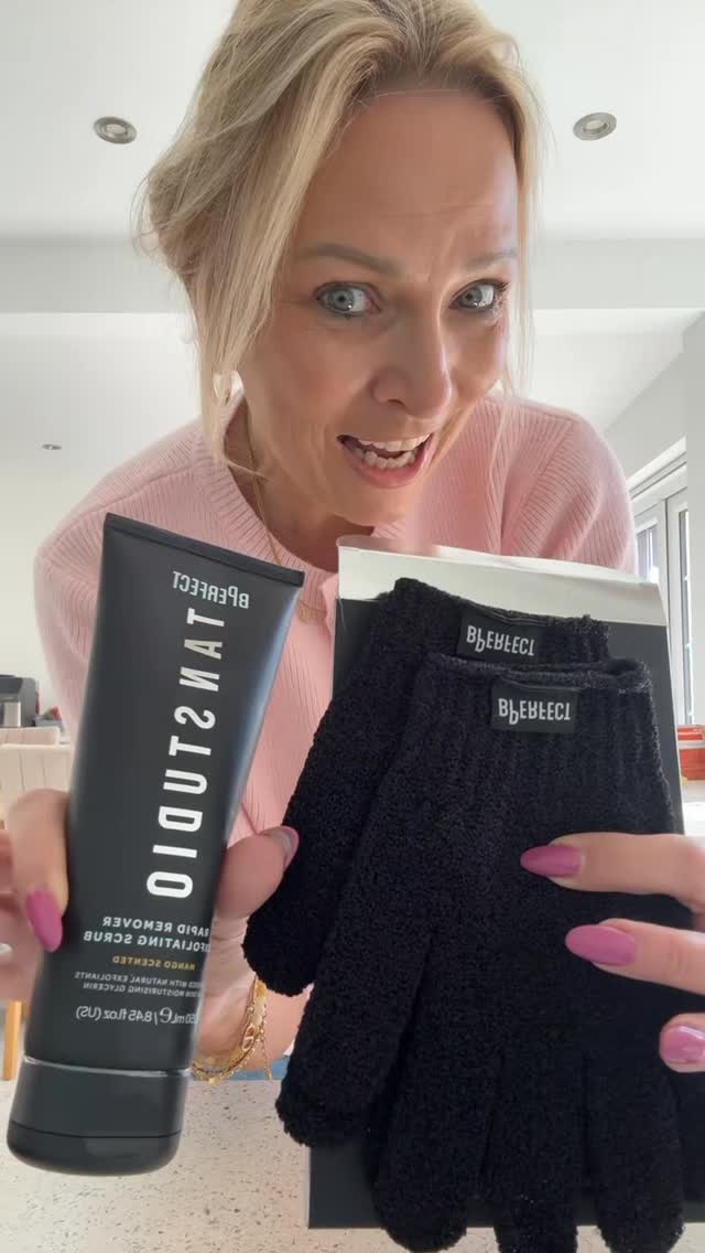 Instagram post by @wendyg_official for BPerfect Cosmetics. Caption reads: #AD @bperfectcosmetics Tan Studio Rapid Remover....
