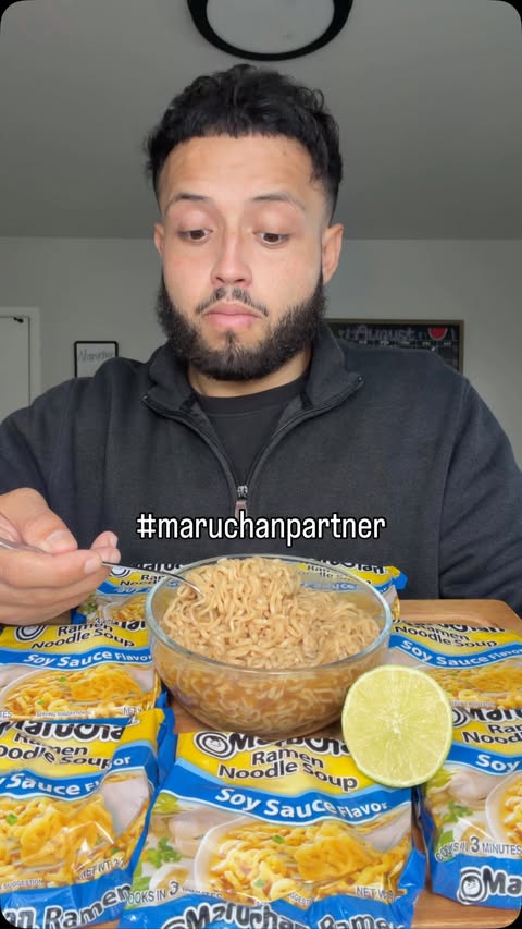 Instagram post by @jebuseatz for Maruchan. Caption reads: [...] try it! Click the link in my bio to get....