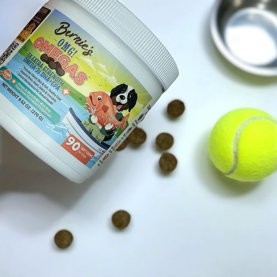 Instagram post by @socal_luxe for Bernie's Best. Caption reads: [...] or click on the link in my bio! #berniesbest....