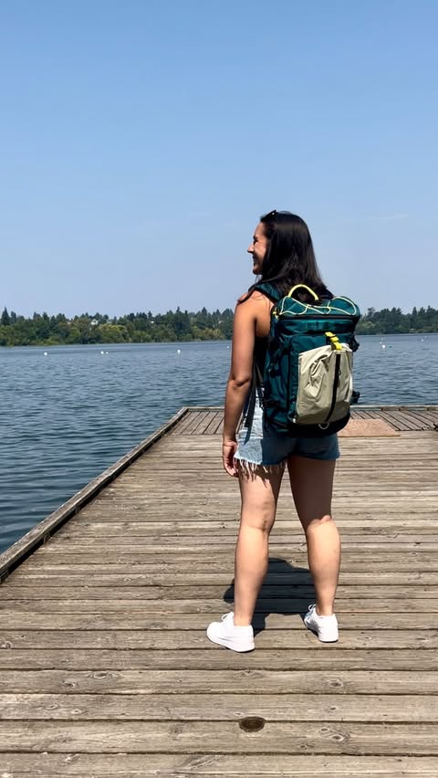 Instagram post by @annaonadventures for Bagsmart. Caption reads: [...] all. Lately, I’ve been reaching for the....