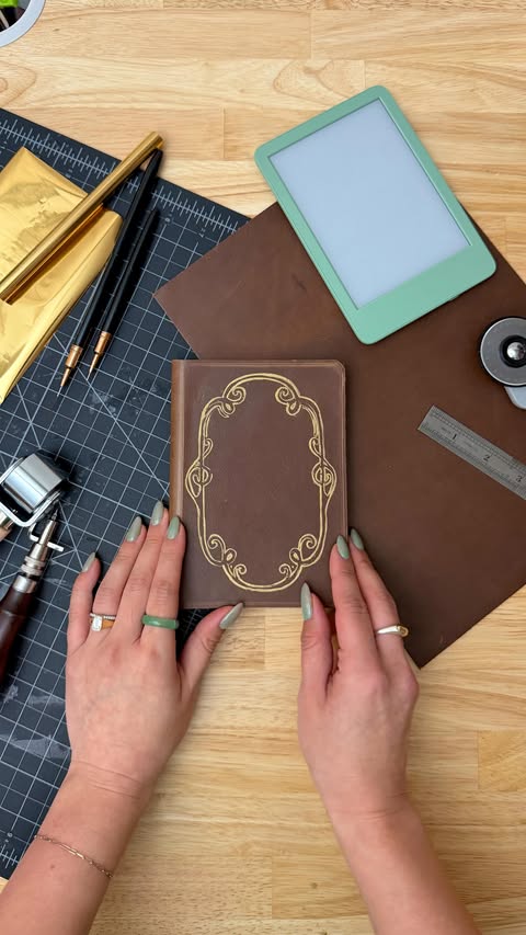 Instagram post by @yooon_ie for Amazon Books. Caption reads: [...] my bio and share what you got....