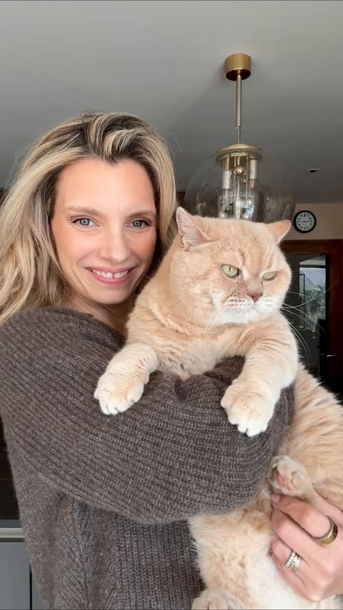 Instagram post by @ruthcrilly for KatKin. Caption reads: [...] every day. . You can try Katkin with a huge....