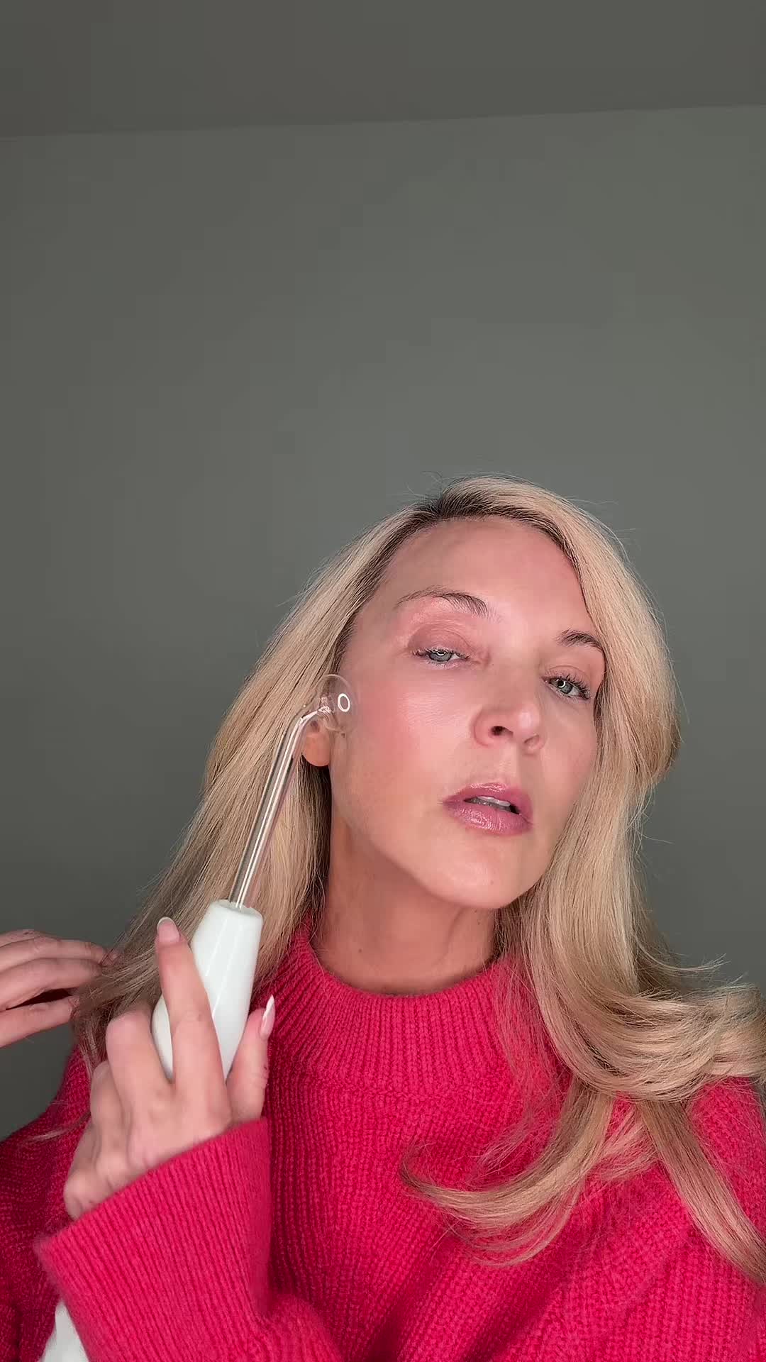 TikTok post by @lauramodica for Pure Daily Care. Caption reads: [...] Applicators Anti-Aging Anti-Acne by Pure....