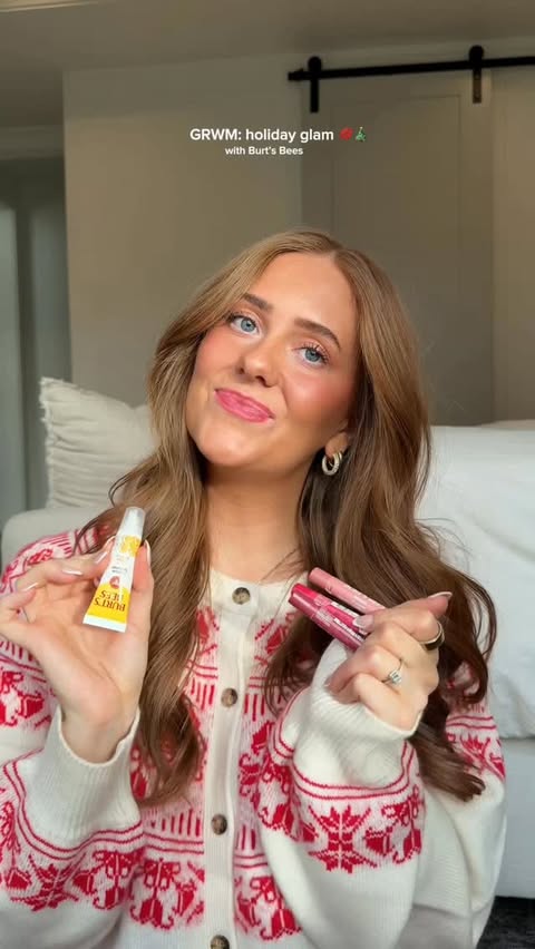 Instagram post by @itssydniegreen for Burt's Bees. Caption reads: #BurtsBeesPartner Holiday glam starts with....