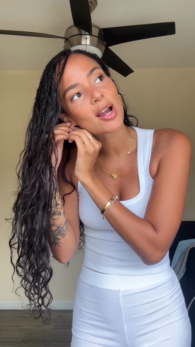 Instagram post by @kyra212green for YITTY. Caption reads: Every time I visit my girlfriend, I pack cute....