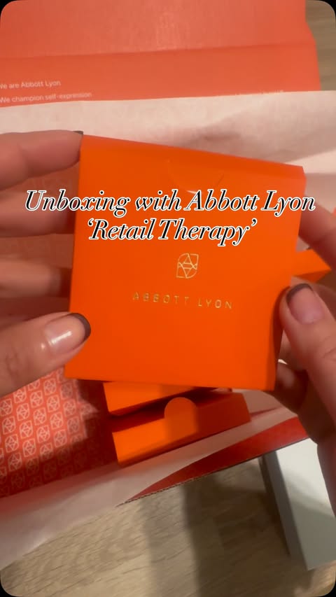 Instagram post by @liza.forough for Abbott Lyon. Caption reads: [...] wanted one like this! Unbox my new....