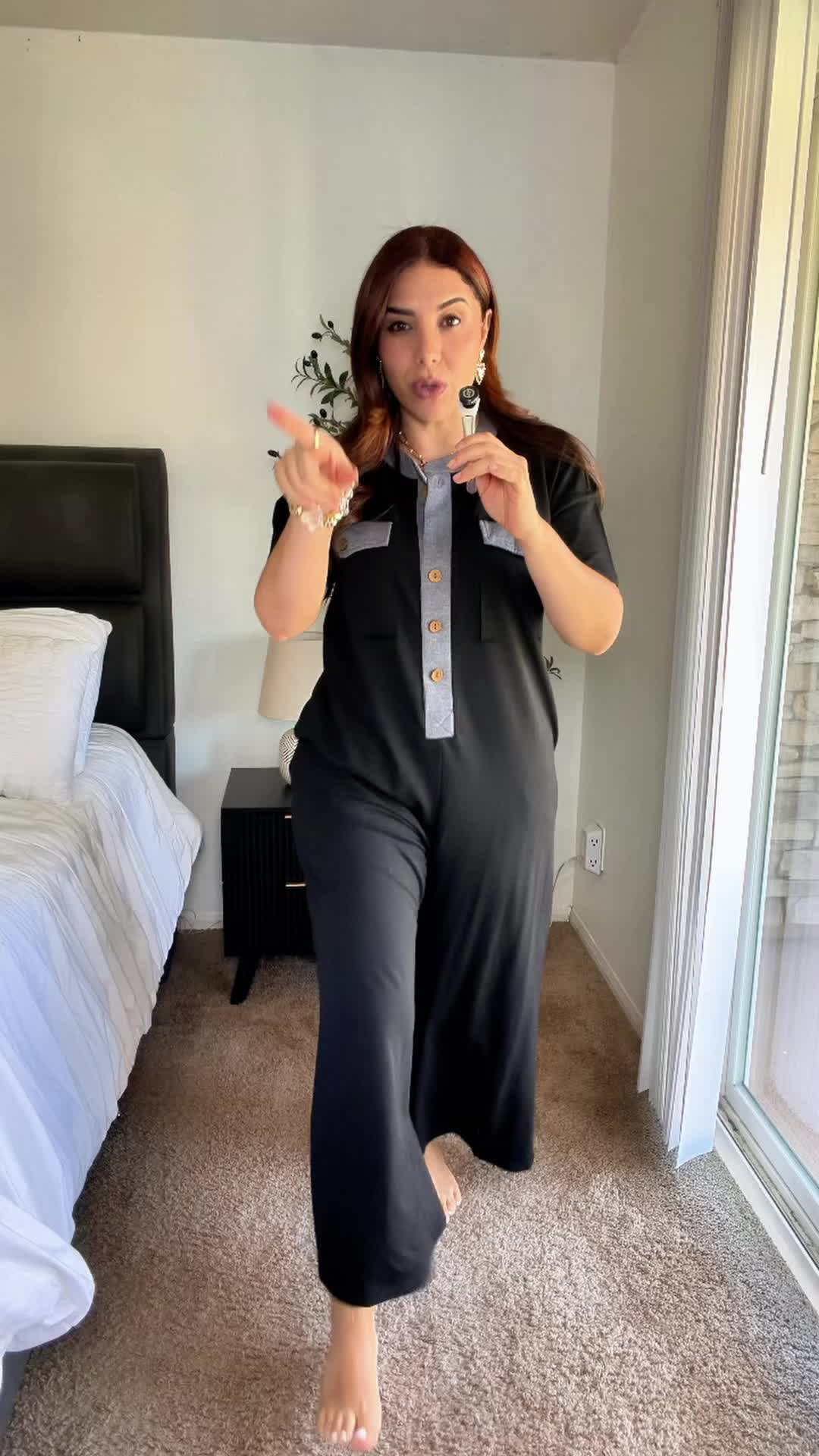 TikTok post by @antonietafashionway for Fisace Shop. Caption reads: #jumpsuitoutfit #enterizoslargos @Imily Bela Shop.