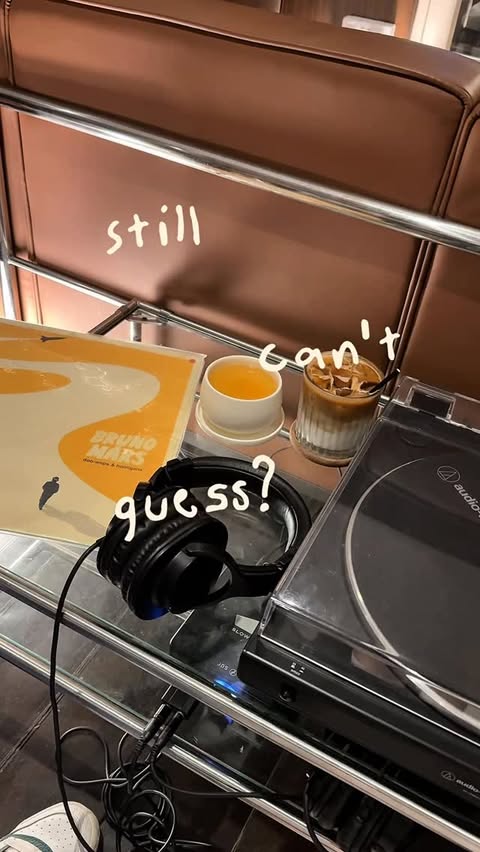 Instagram post by @milkbredi for Coffee Meets Bagel. Caption reads: [...] dates with this app 🫶🏻

#cmb....