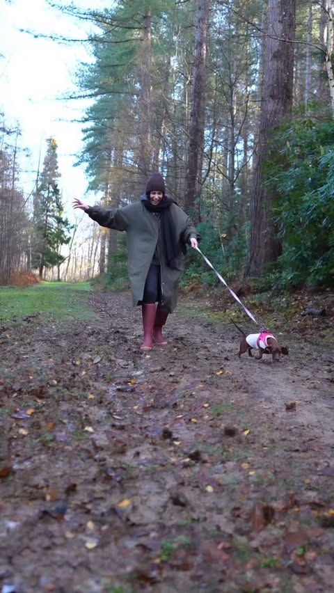 Instagram post by @pop_sausage for Merry People. Caption reads: [...] walkies, but make them FABULOUS with....