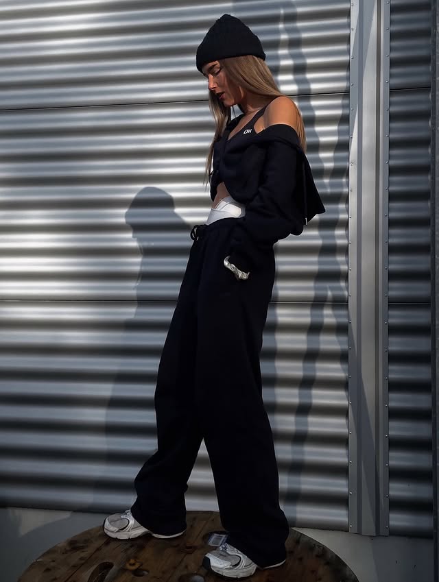 Instagram post by @janettgallagher for ICANIWILL. Caption reads: [...] order with my code JANETTGALLAGHER10....