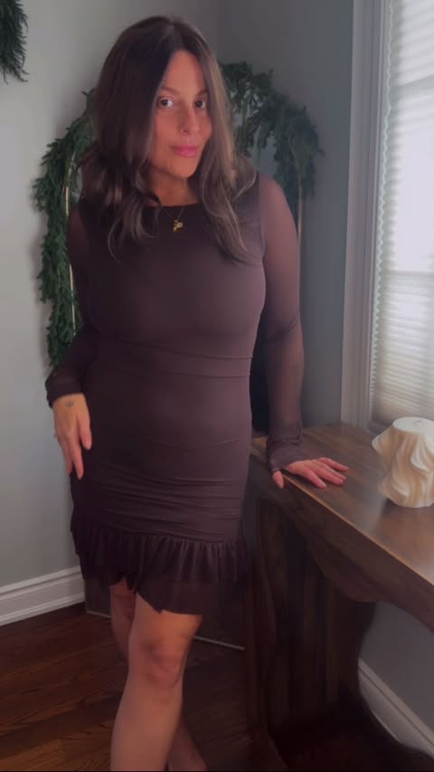 Instagram post by @chantidez for Siella. Caption reads: [...] 
Use code CHANTIDEZ15 for 15% off....