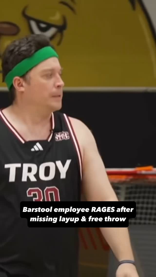 Instagram post by @barstoolgambling for DraftKings. Caption reads: The entire @barstoolchicago office is doing the 3....
