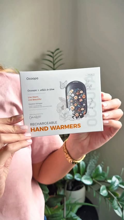 Instagram post by @iamdenizmirik for Ocoopa. Caption reads: Amazon find I’ve been loving lately! 
This one....