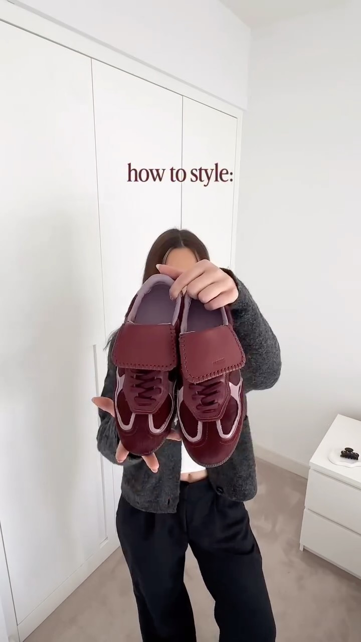 Instagram post by @laurieelle for ALOHAS. Caption reads: breaking in my new Alohas from @laredoute_uk 👟....