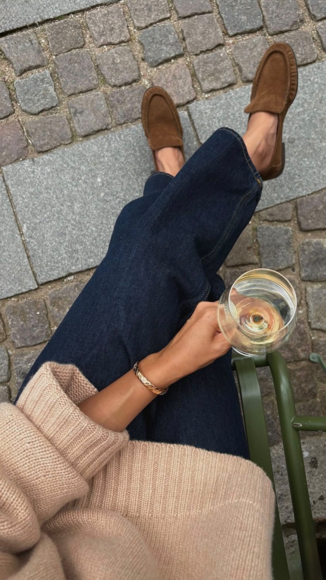 Instagram post by @marissayaps for Theory. Caption reads: cashmere is pricey so you might as well get the....