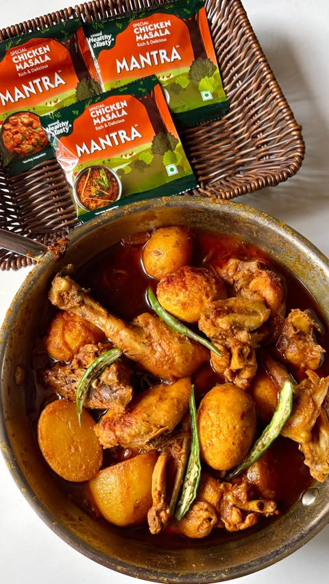 Instagram post by @polosjunkjournal for Emami Healthy & Tasty. Caption reads: Chicken Dak Bunglow made even more flavourful with....