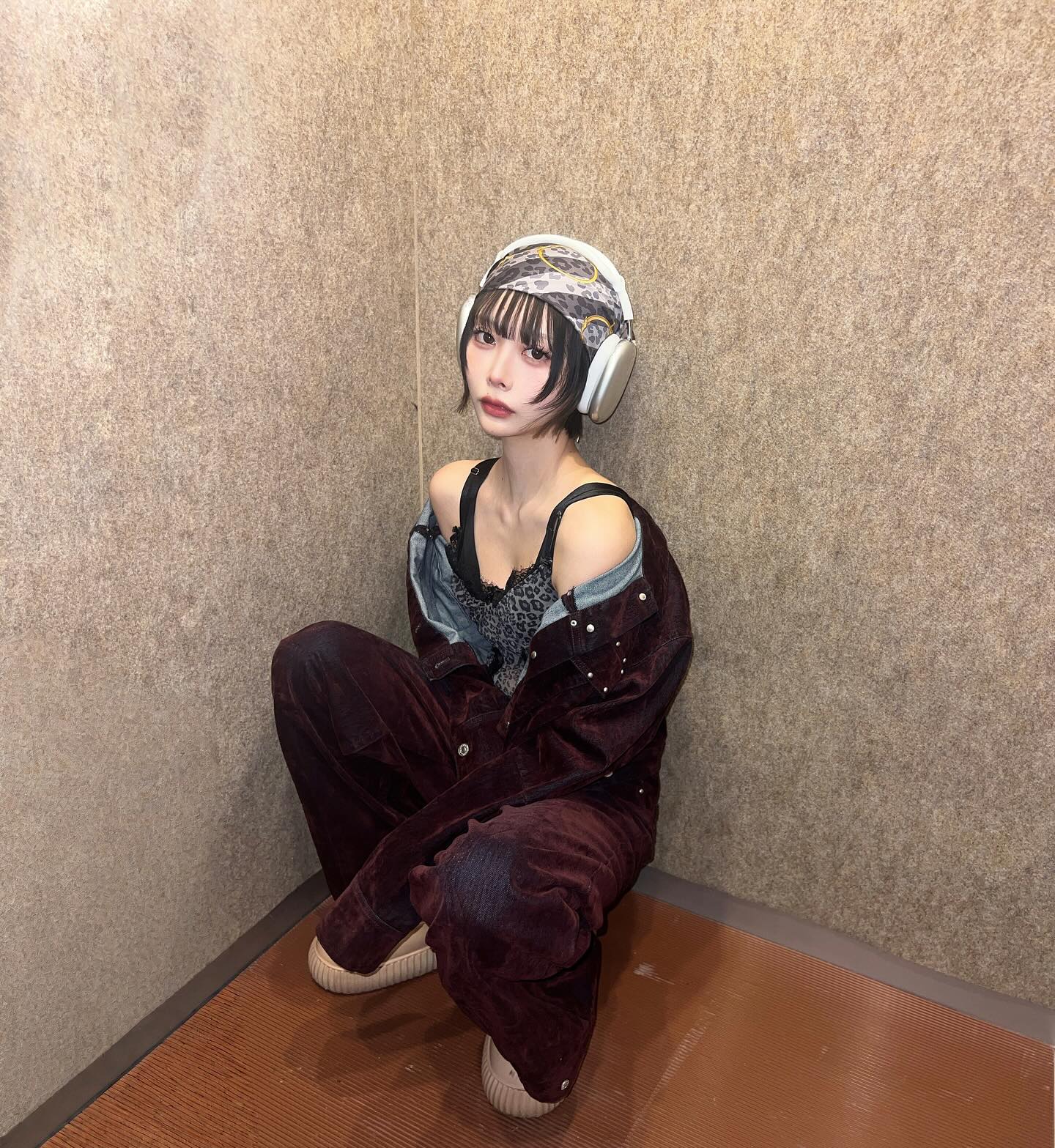 Instagram post by @_ma._.96_ for MURUA. Caption reads: @murua_official....